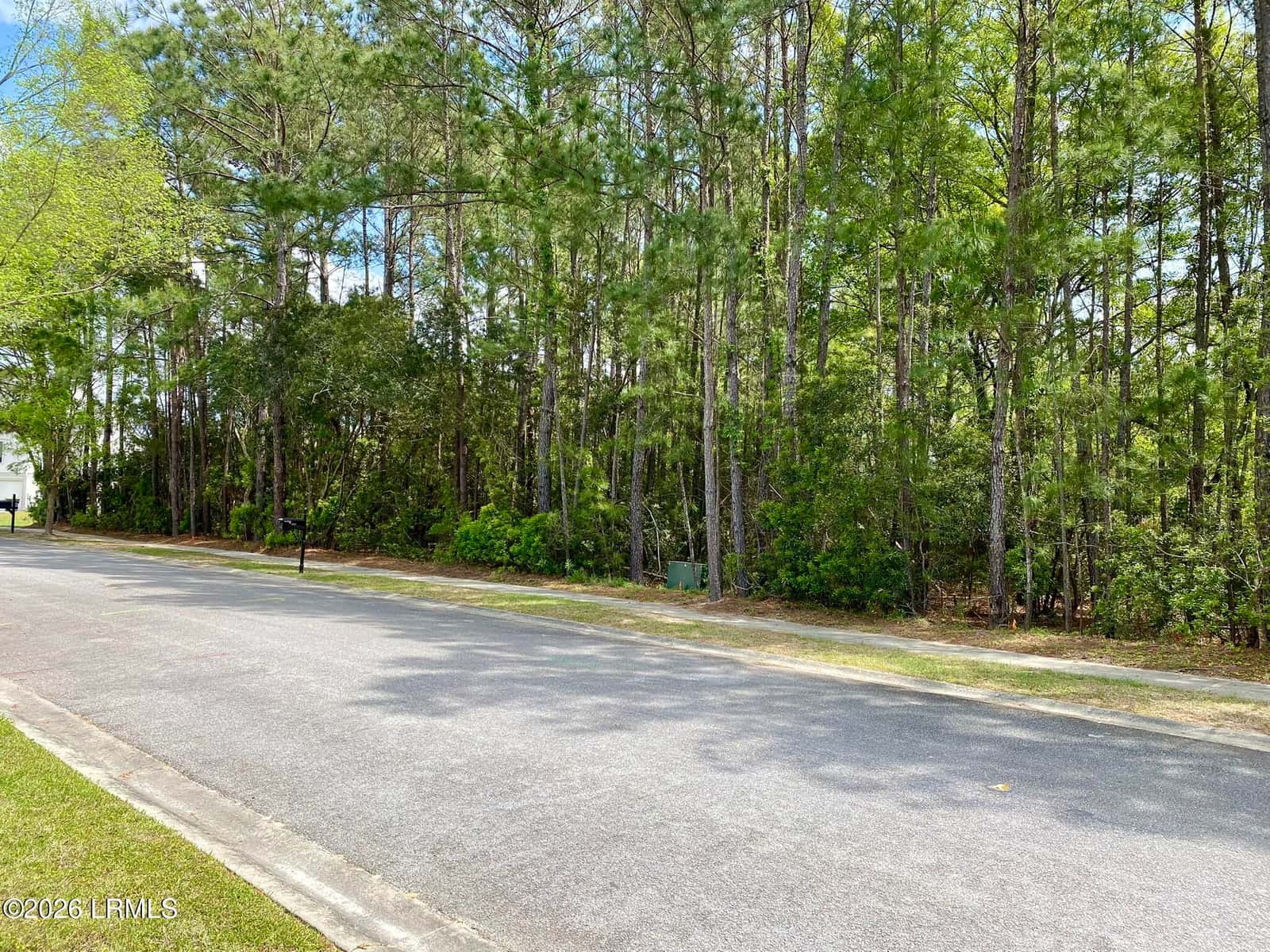 2237 B.E. Wheatley, Beaufort, SC 29902 — photo 7 of 32