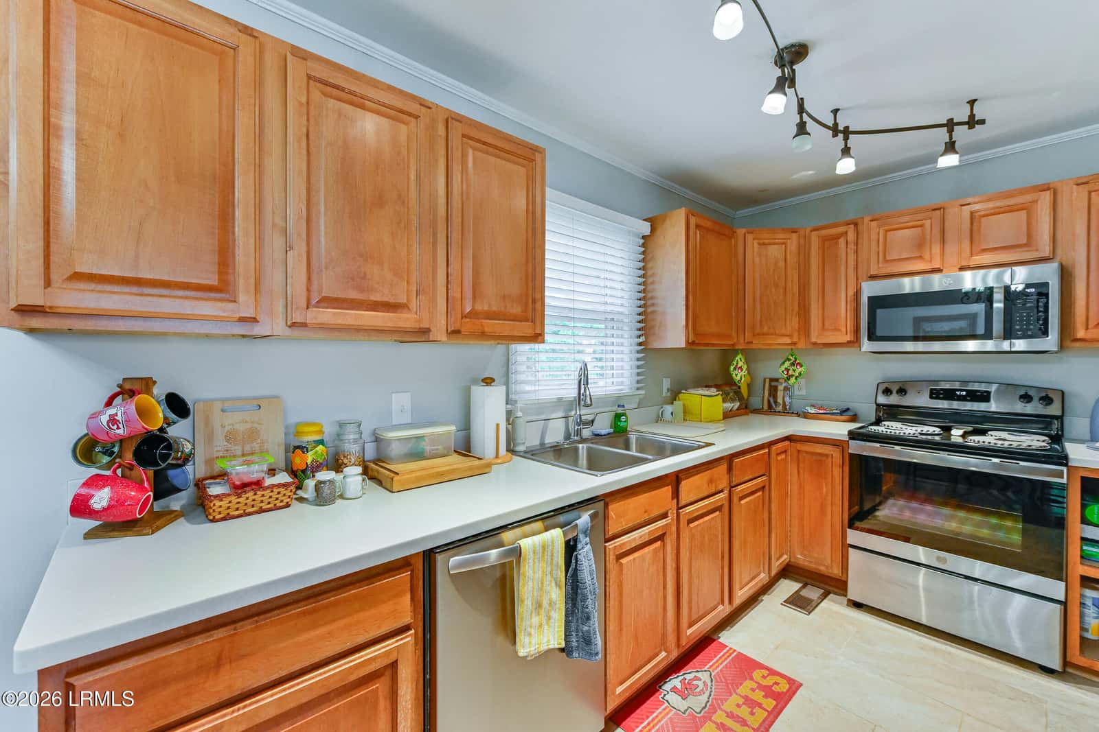 307 Burroughs Avenue, Beaufort, SC 29902 — photo 15 of 32