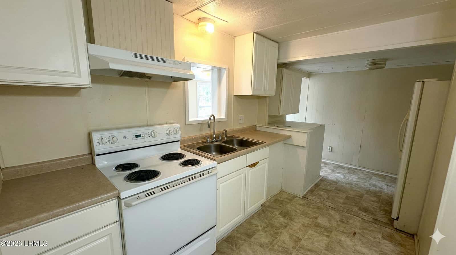 104 Castle Rock Road, Beaufort, SC 29906 — photo 5 of 17