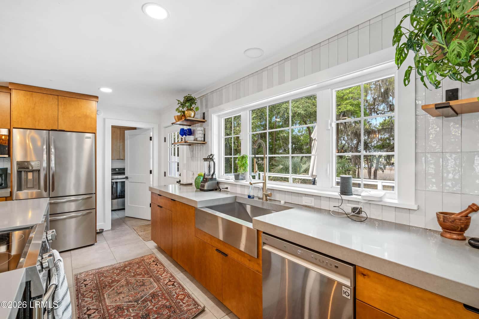 1638 Hampton Drive, Beaufort, SC 29906 — photo 10 of 37