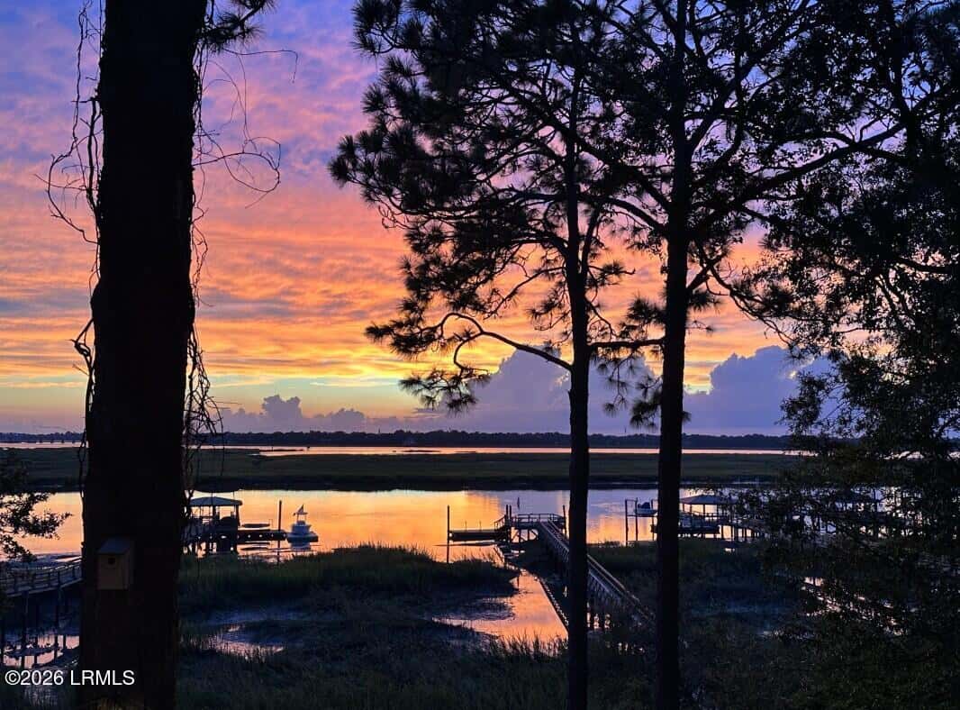 21 Waterside Drive, Beaufort, SC 29907 — photo 9 of 68