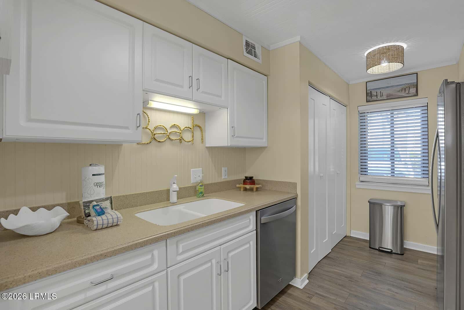 25 Deallyon Avenue 103, Hilton Head Island, SC 29928 — photo 12 of 36