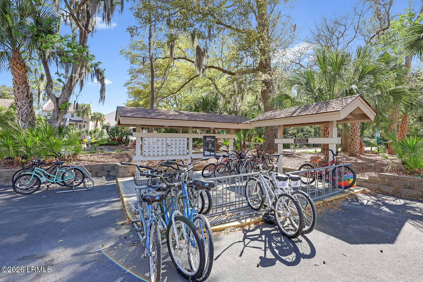 25 Deallyon Avenue 103, Hilton Head Island, SC 29928 — photo 32 of 36