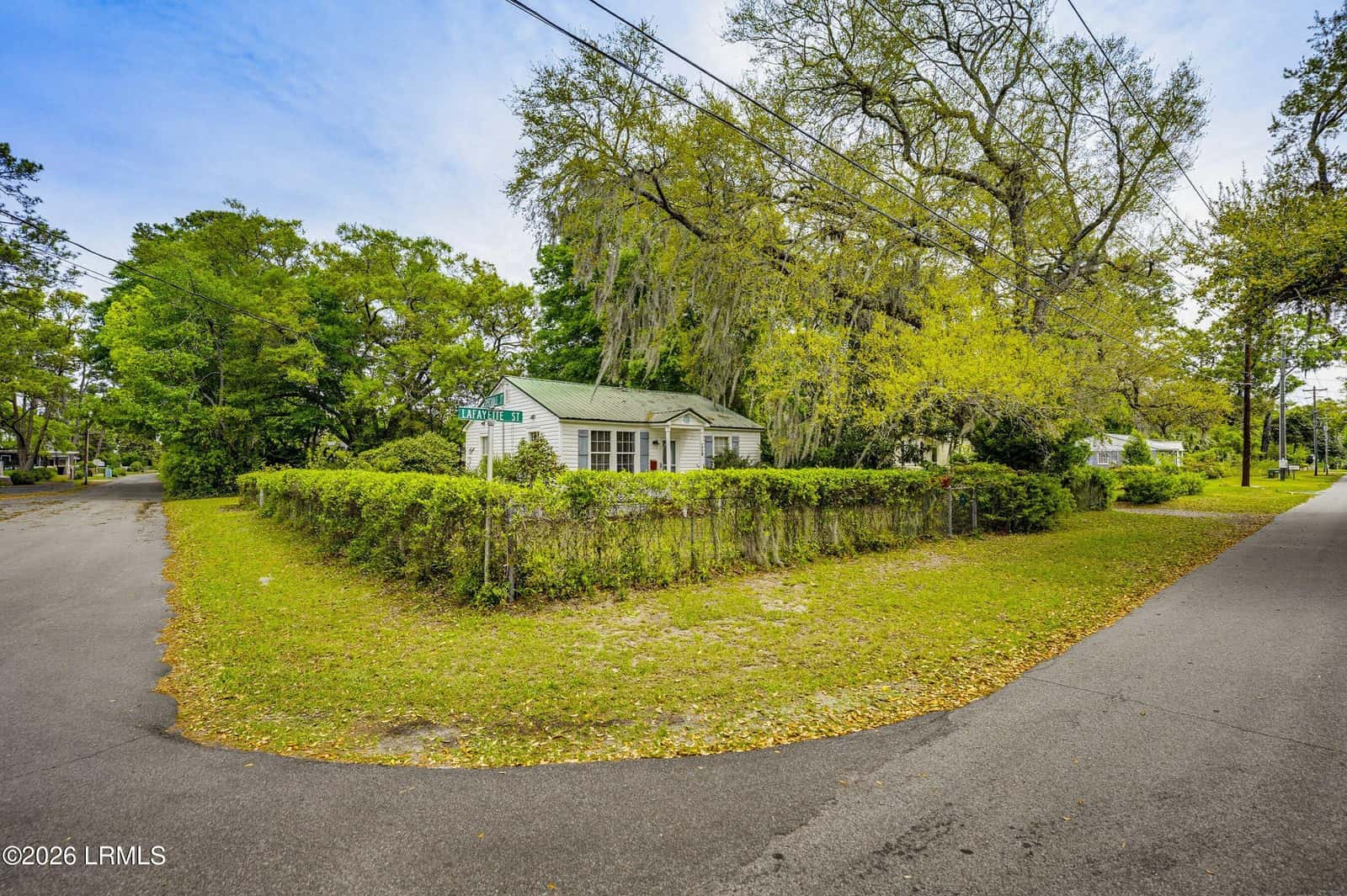 1113 Lafayette Street, Beaufort, SC 29902 — photo 4 of 31