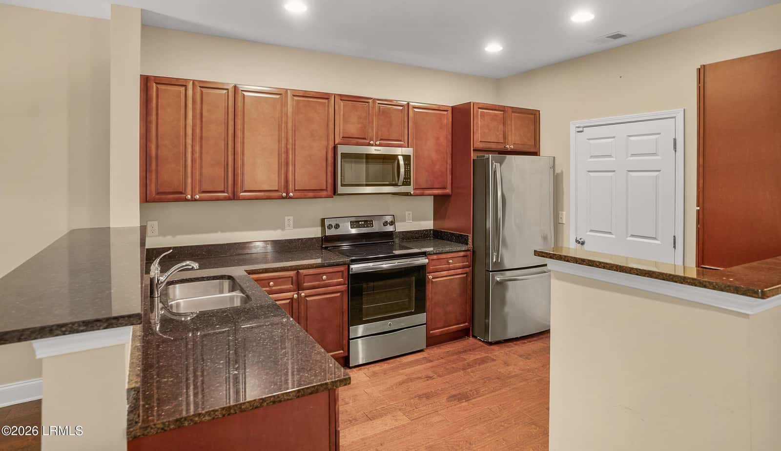 381 Dante Circle, Beaufort, SC 29906 — photo 6 of 34