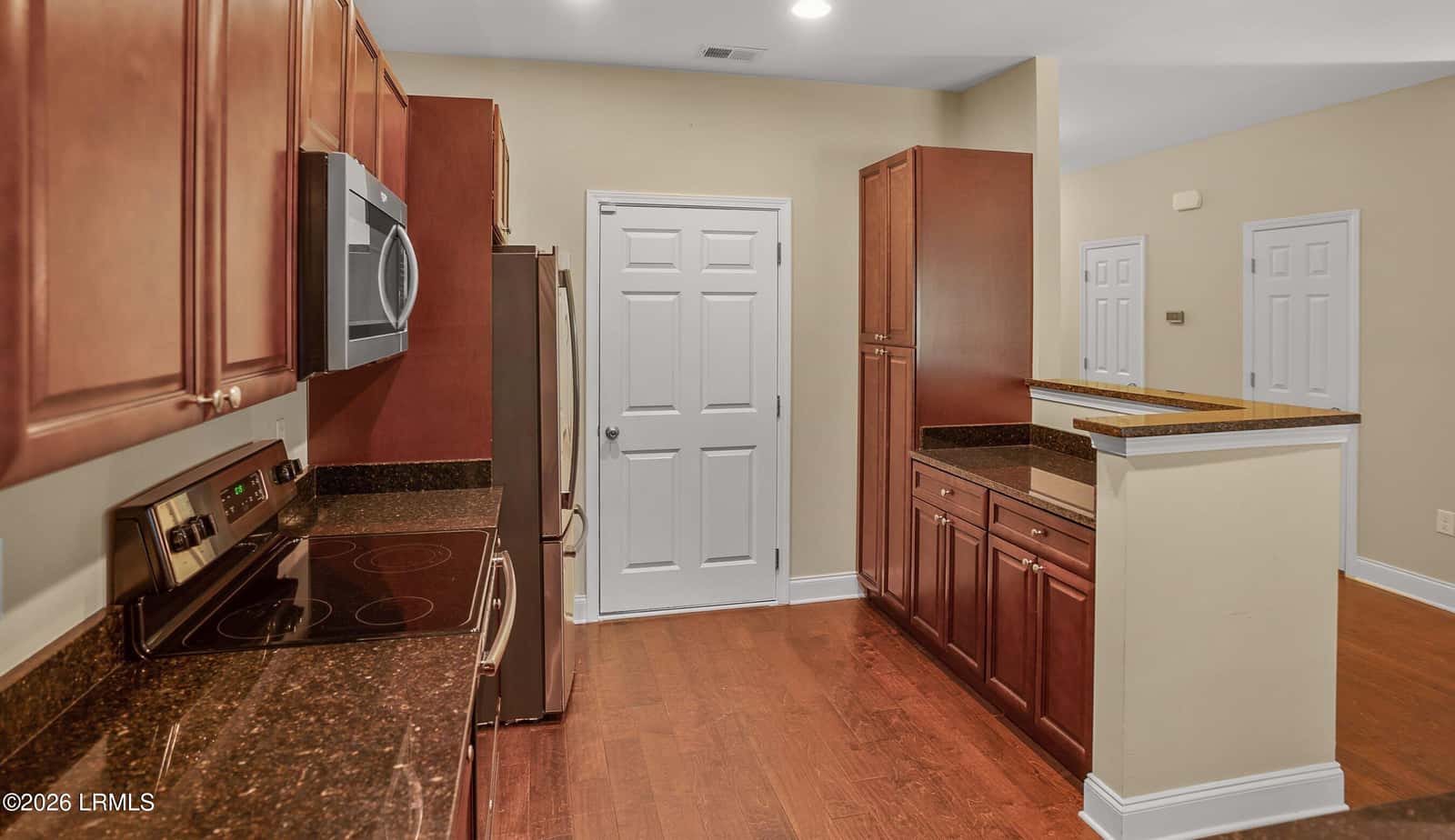 381 Dante Circle, Beaufort, SC 29906 — photo 8 of 34