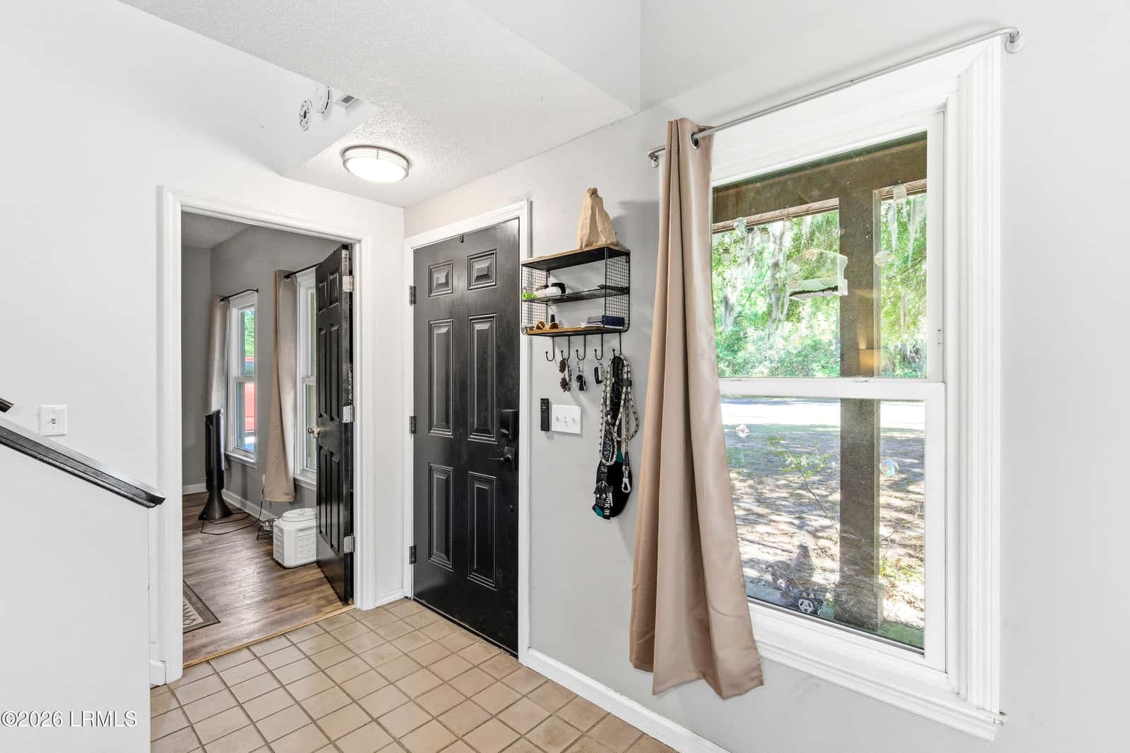 54 Brickyard Point Road S, Beaufort, SC 29907 — photo 8 of 52