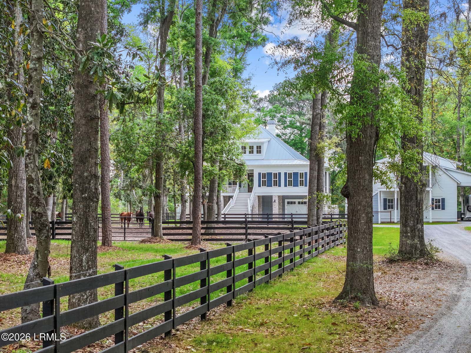 540 Sams Point Road, Beaufort, SC 29907 — photo 4 of 85