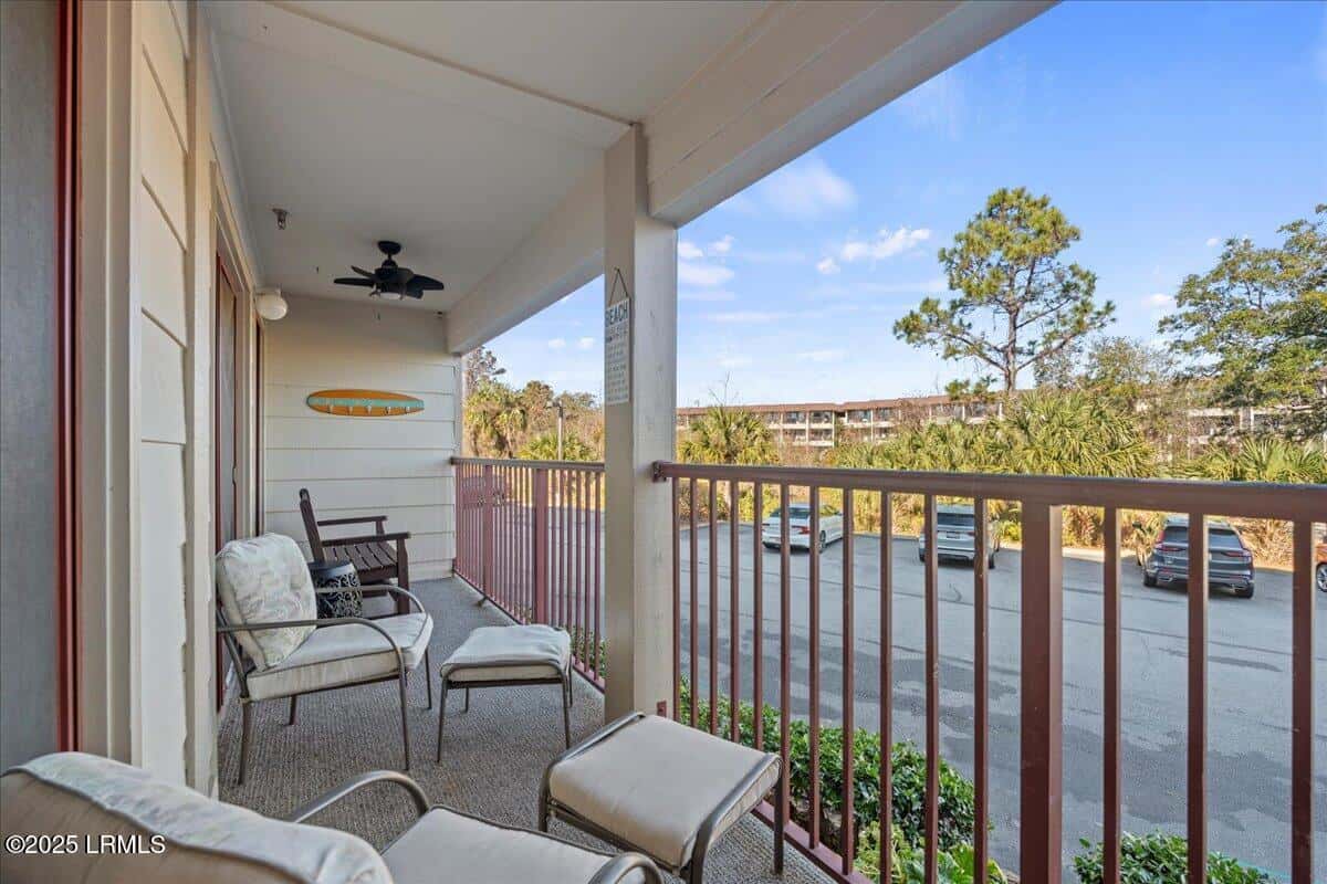 40 Folly Field Road 126, Hilton Head Island, SC 29928 — photo 19 of 27