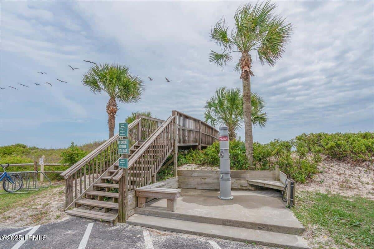 40 Folly Field Road 126, Hilton Head Island, SC 29928 — photo 23 of 27