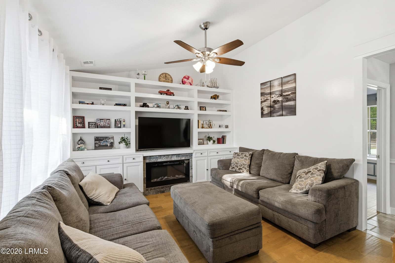 212 Middle Road, Beaufort, SC 29907 — photo 4 of 44