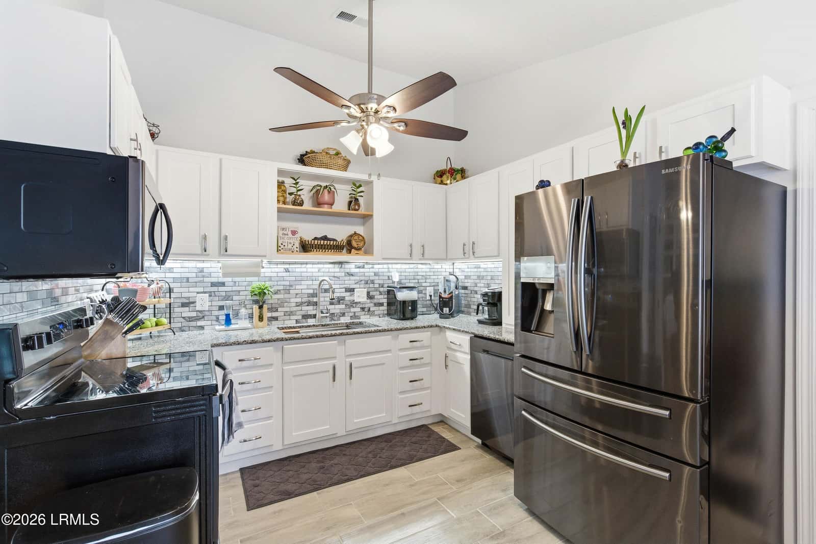 212 Middle Road, Beaufort, SC 29907 — photo 11 of 44