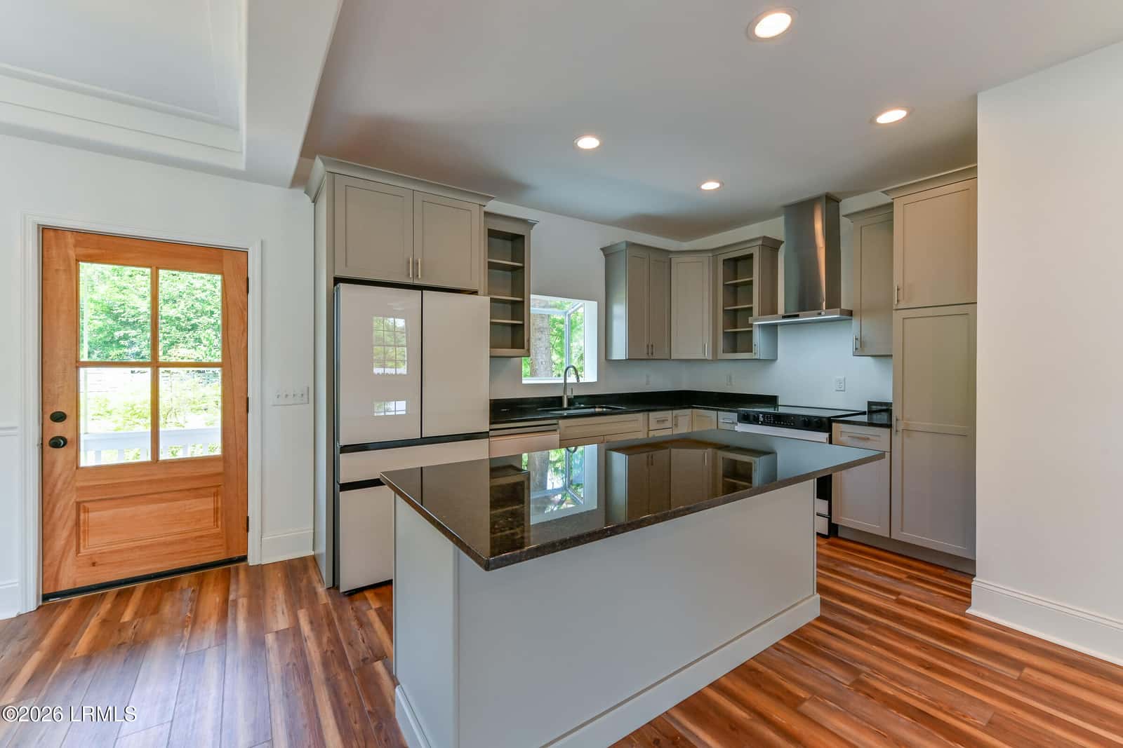 1203 Washington Street, Beaufort, SC 29902 — photo 7 of 38