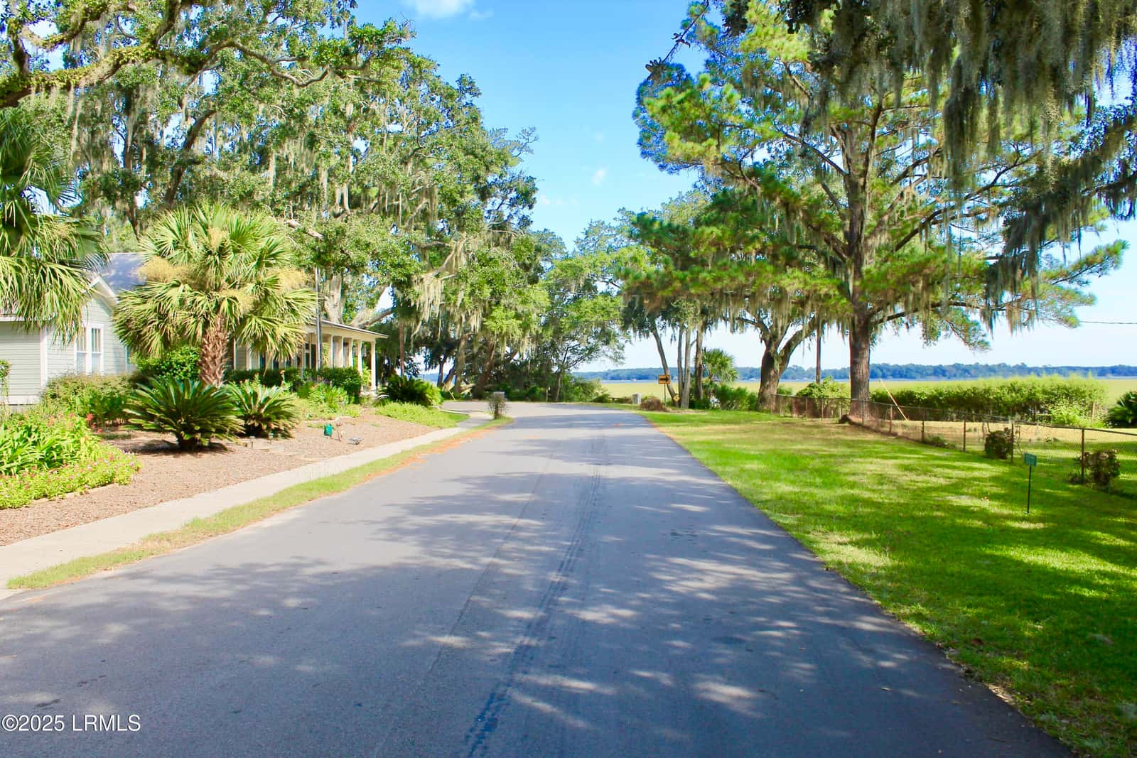 807 11th Street, Port Royal, SC 29935 — photo 7 of 46