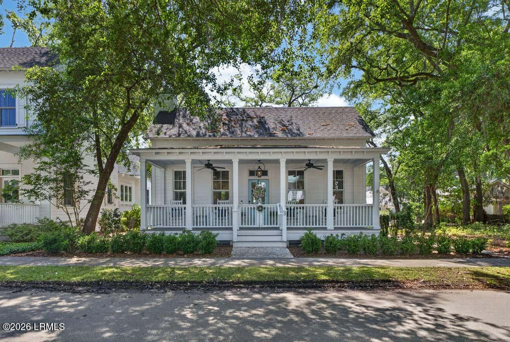 3 Habersham Park, Beaufort, SC 29906 — photo 2 of 70