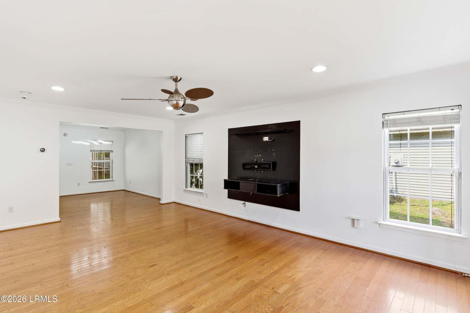 16 Harbison Place, Beaufort, SC 29906 — photo 4 of 22