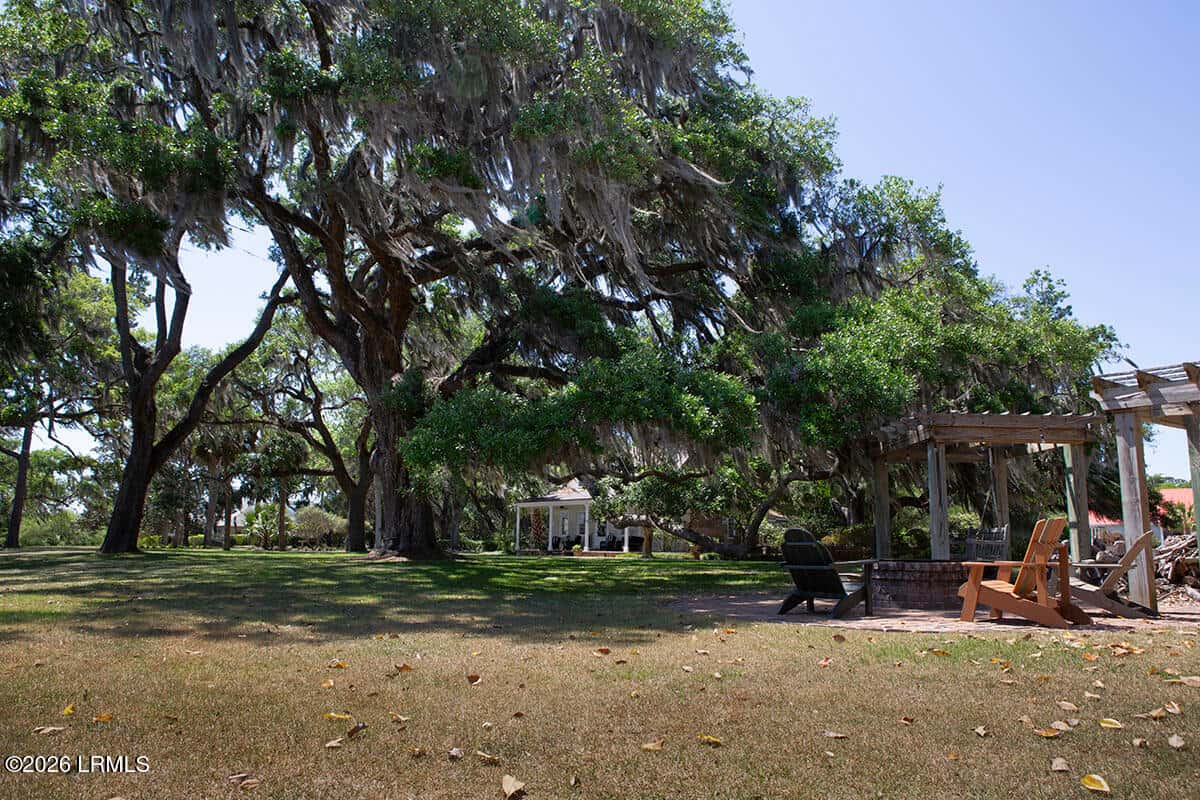 98 Gautier Place, Beaufort, SC 29902 — photo 18 of 24