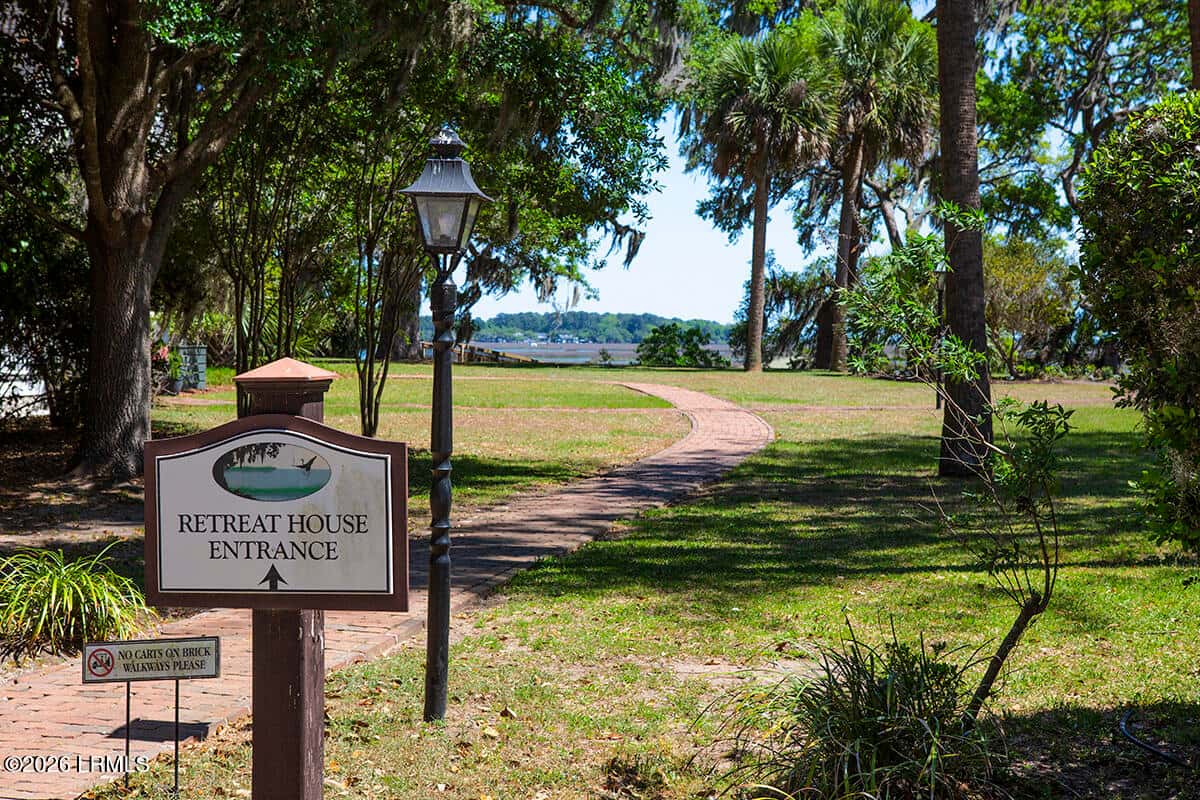 98 Gautier Place, Beaufort, SC 29902 — photo 9 of 24