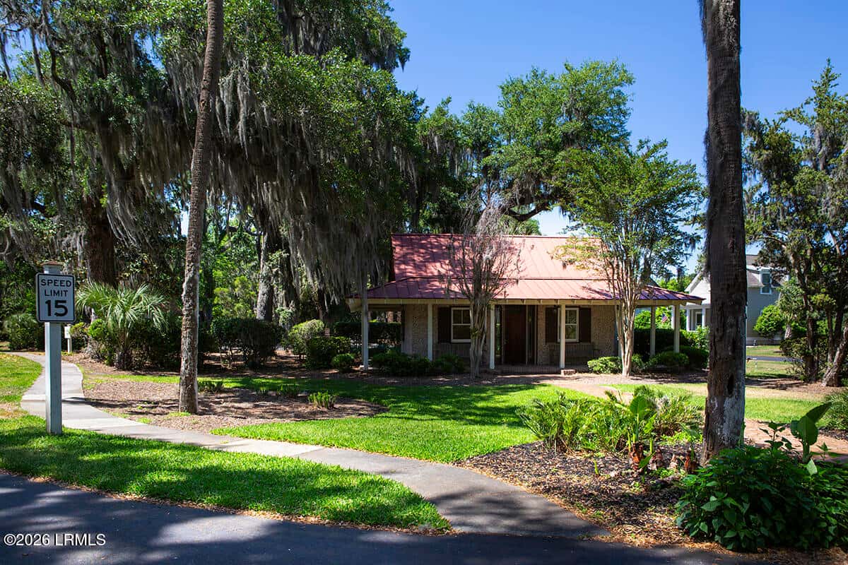 98 Gautier Place, Beaufort, SC 29902 — photo 17 of 24