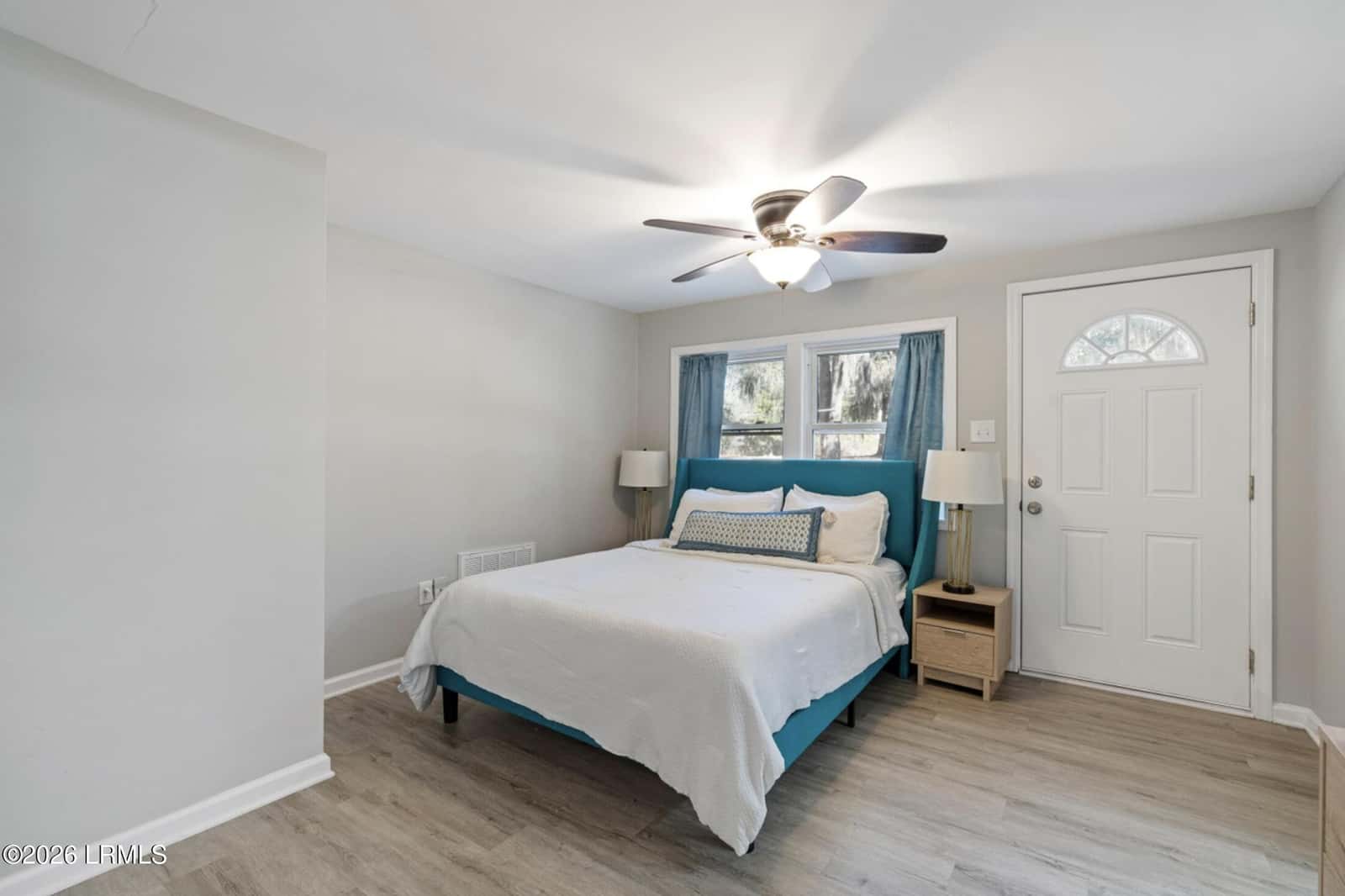 507 Mystic Drive E, Beaufort, SC 29902 — photo 11 of 17