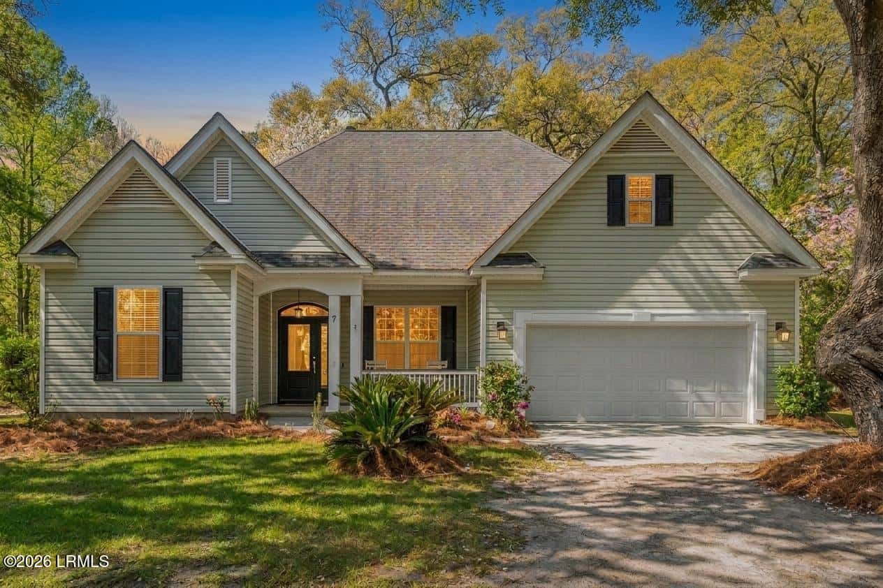 7 Webb Way, Beaufort, SC 29907 — photo 1 of 46