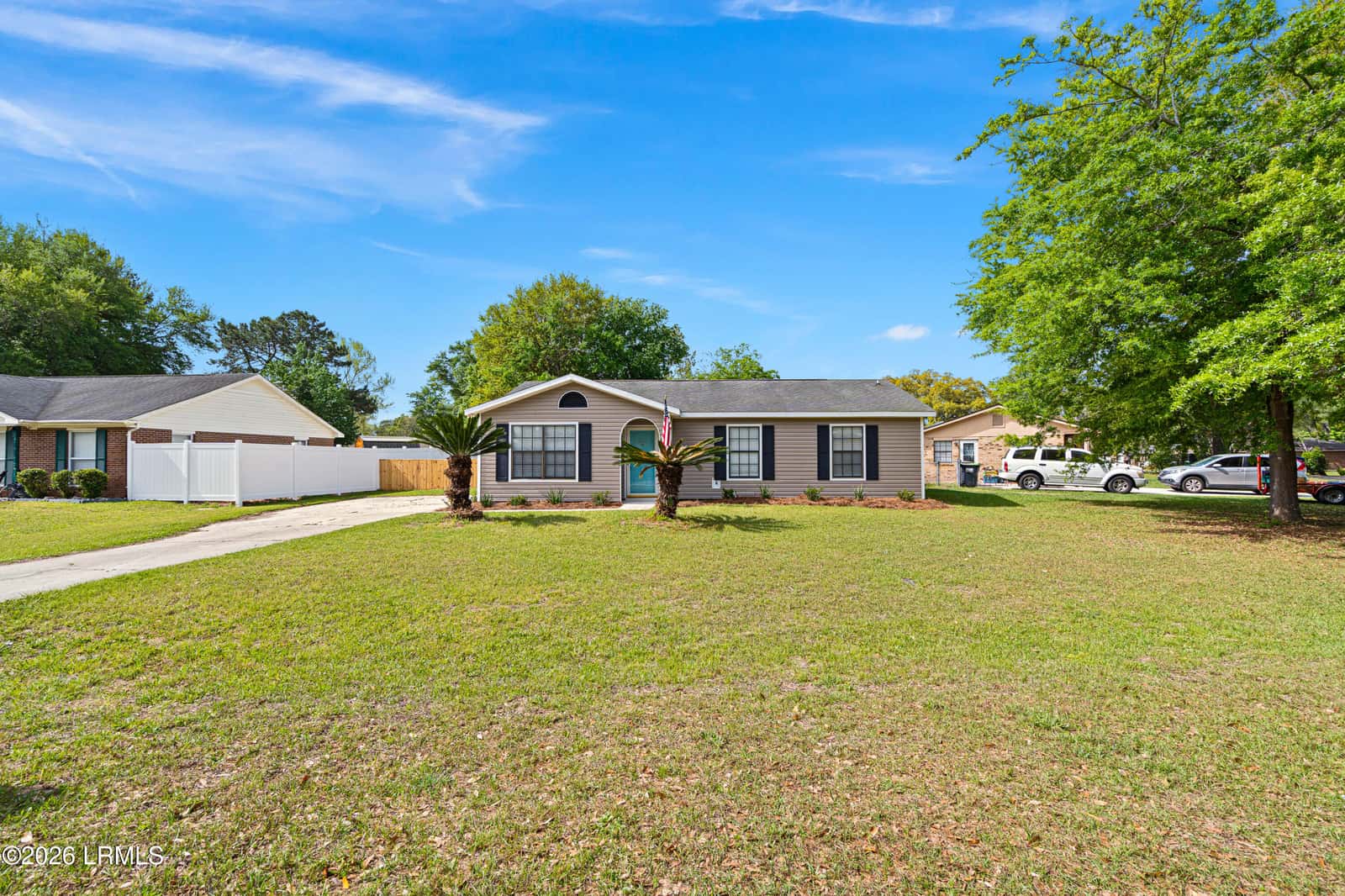 14 Quail Ridge Circle N, Beaufort, SC 29906 — photo 2 of 44