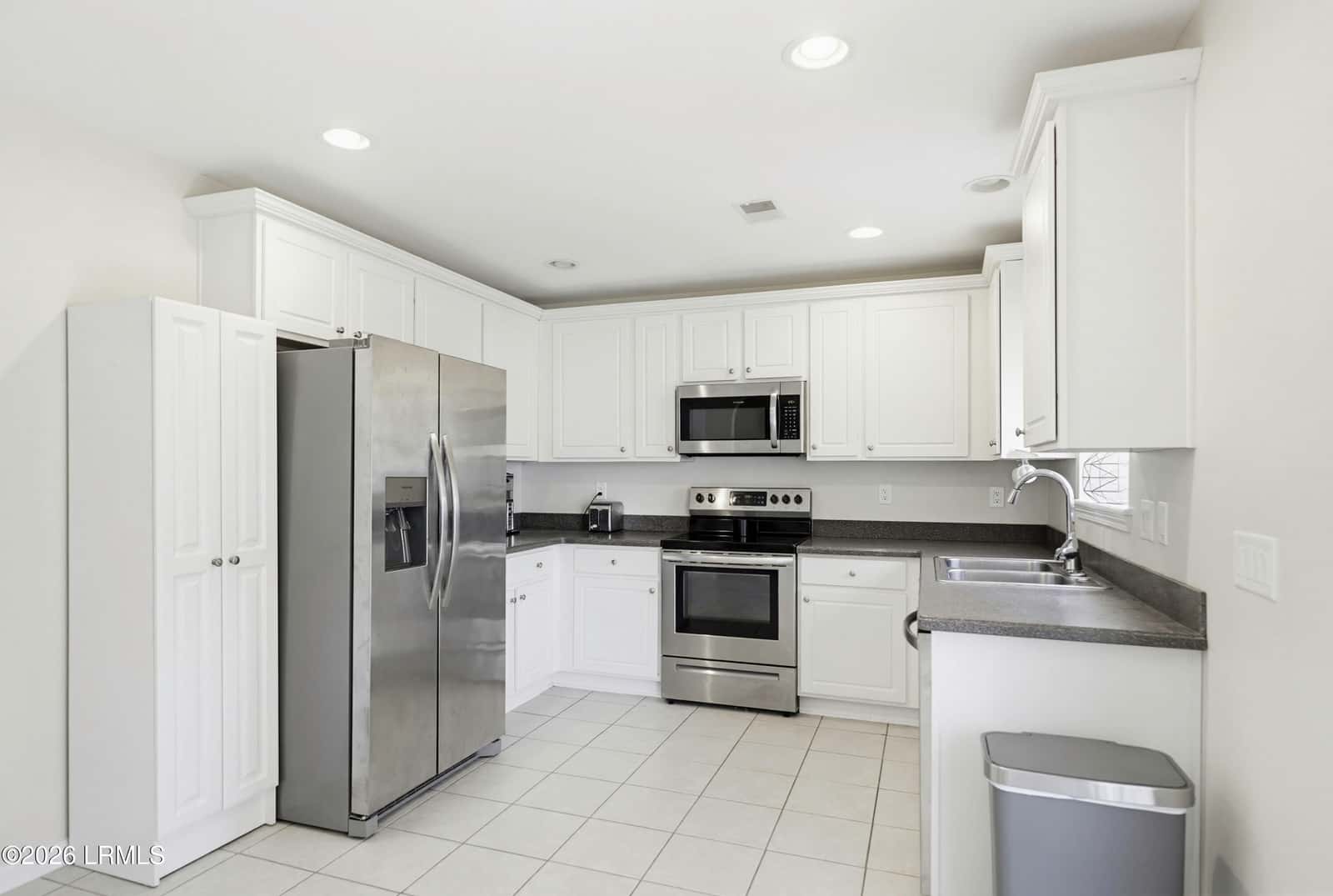 2225 Blakers Boulevard, Bluffton, SC 29909 — photo 10 of 39