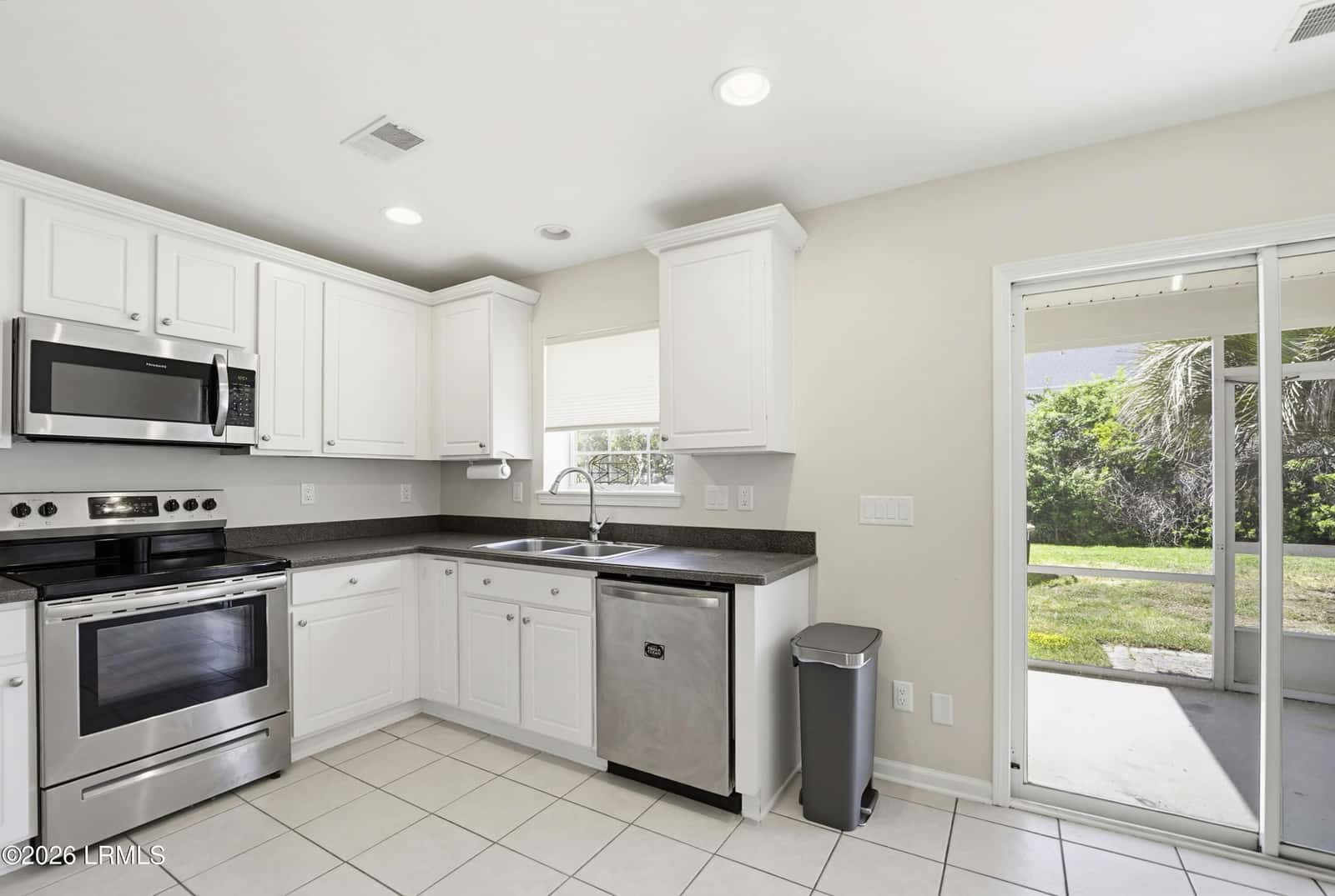 2225 Blakers Boulevard, Bluffton, SC 29909 — photo 11 of 39