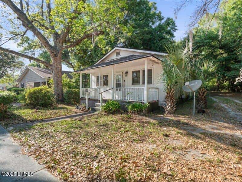 1919 Duke Street, Beaufort, SC 29902 — photo 3 of 29