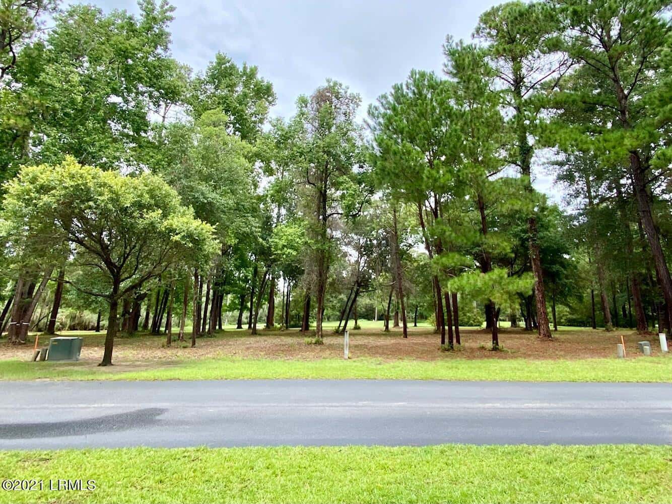 695 Distant Island Drive, Beaufort, SC 29907 — photo 21 of 40