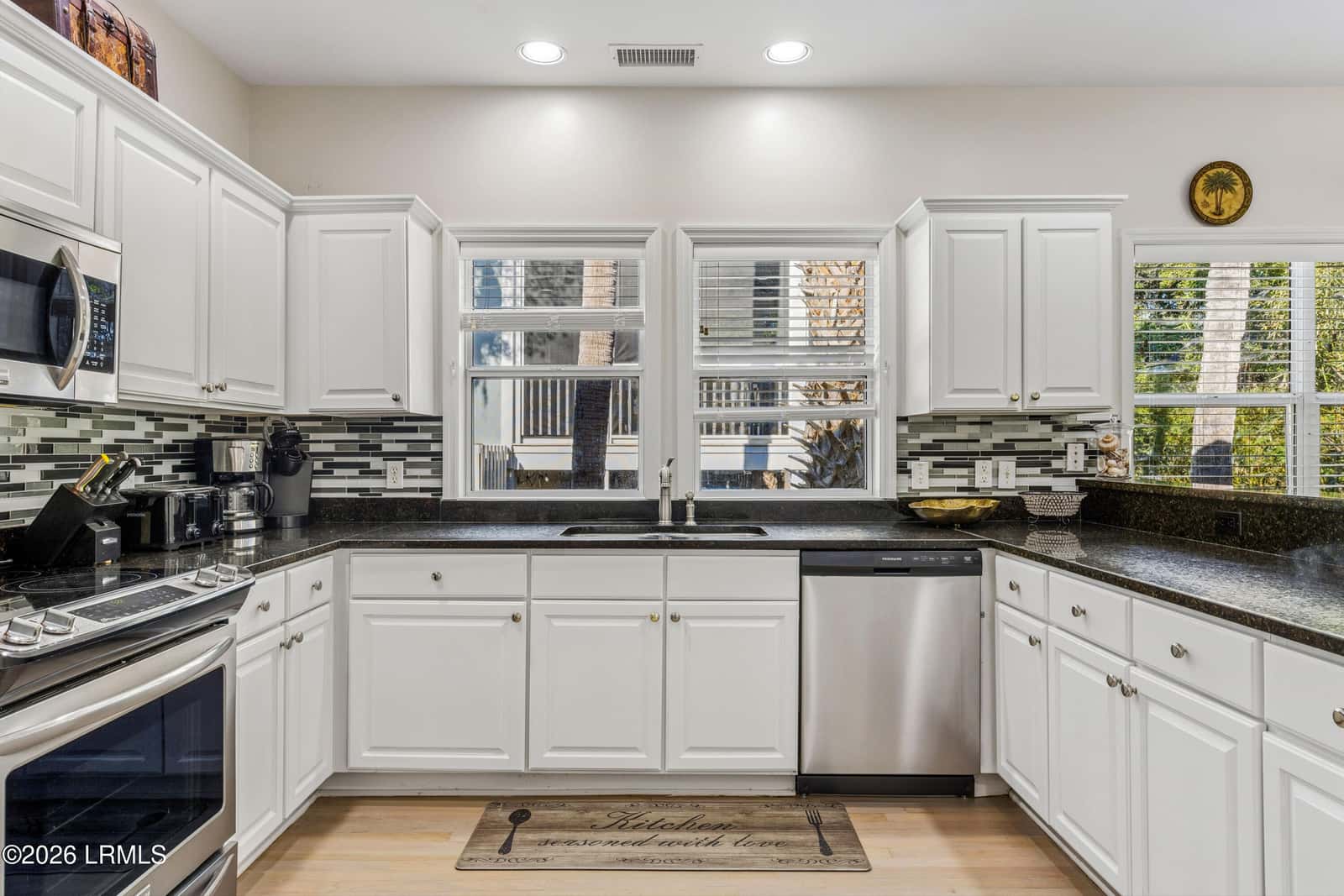 30 N Forest Beach Drive, Hilton Head Island, SC 29928 — photo 13 of 49