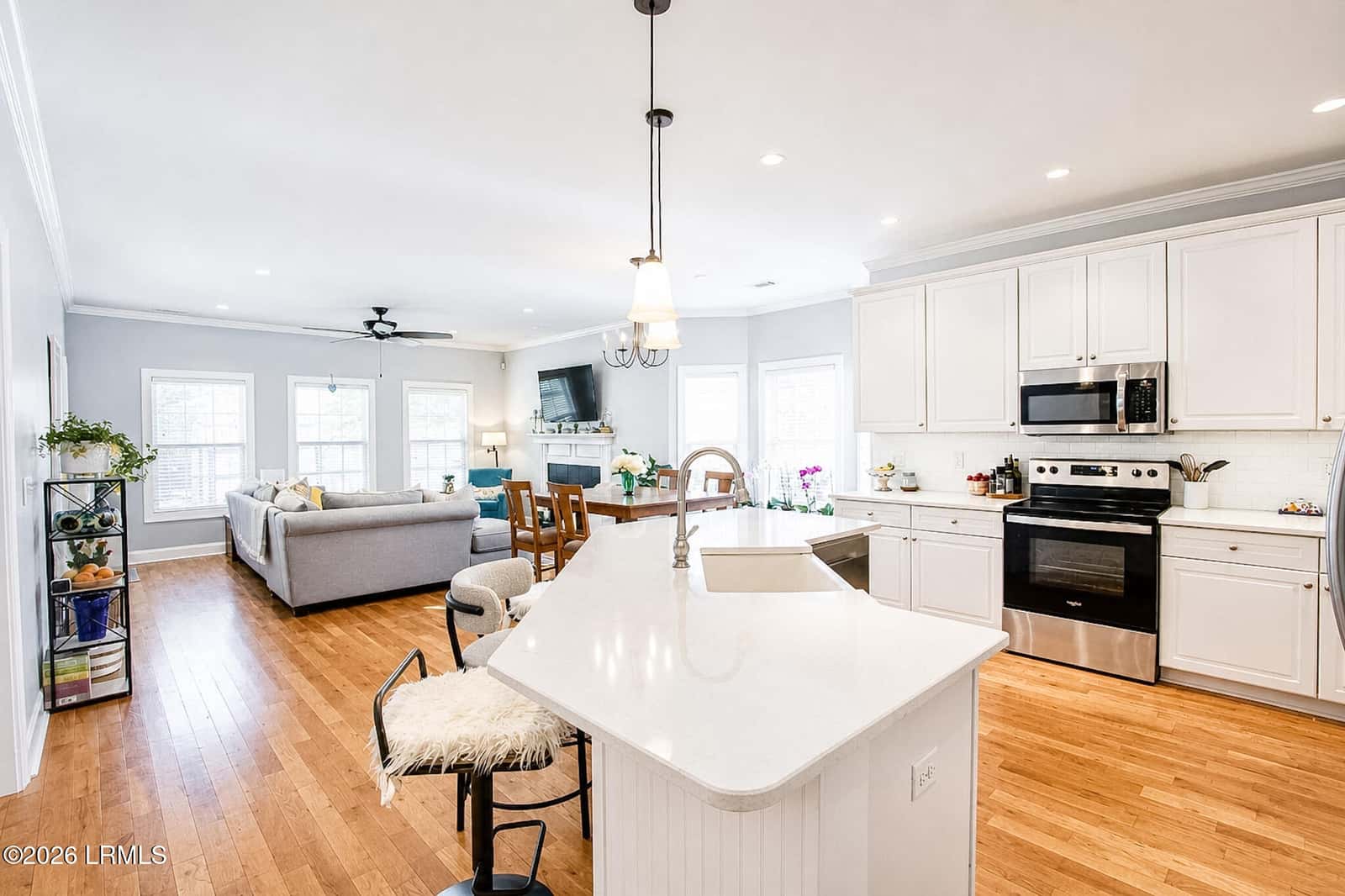 2607 Depot Road, Beaufort, SC 29902 — photo 8 of 46