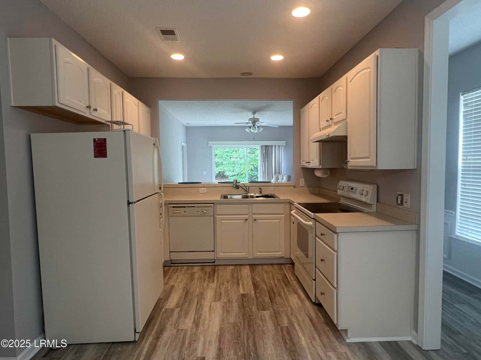 24 Whitebark Lane, Bluffton, SC 29909 — photo 8 of 16