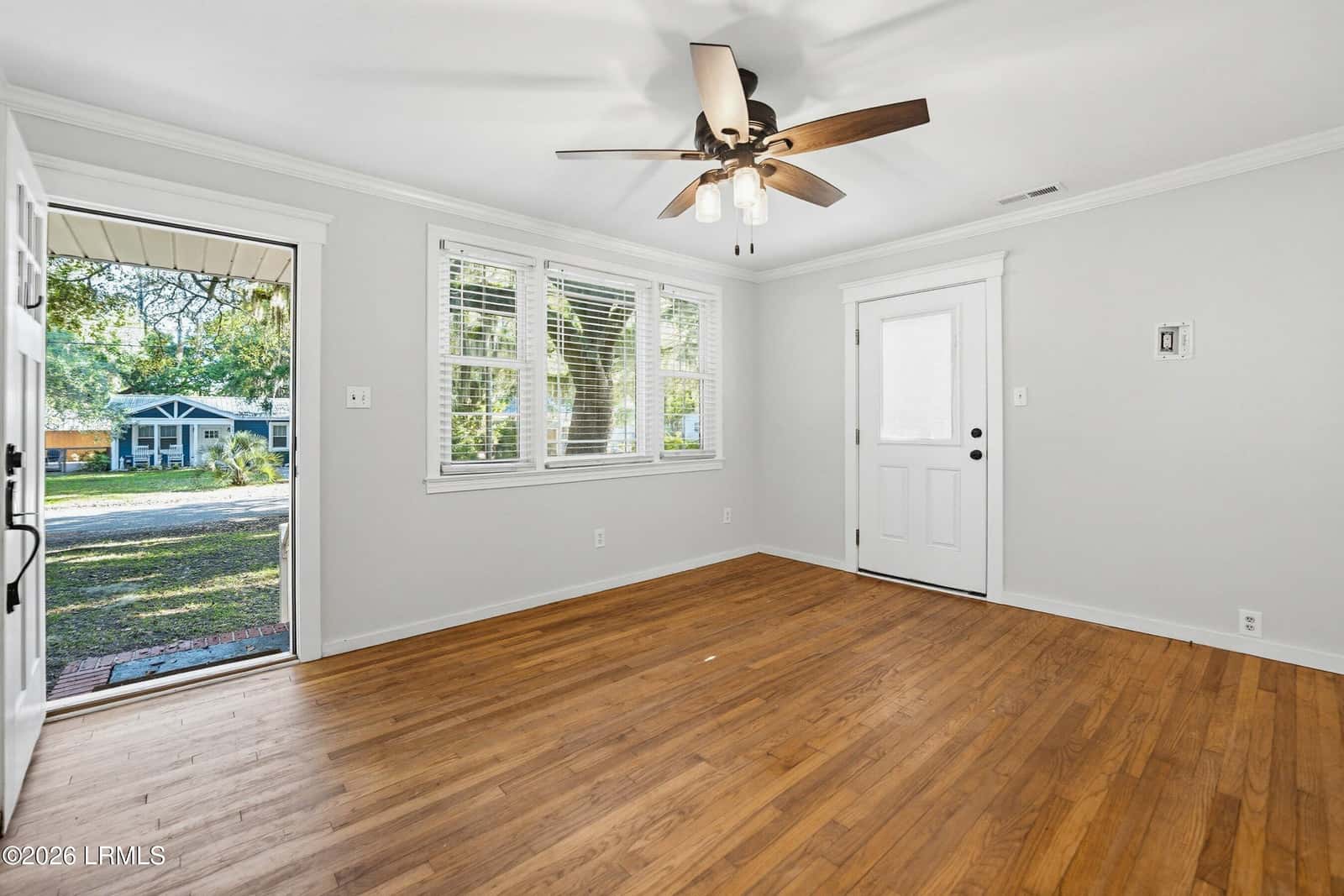 1106 Woodward Avenue, Beaufort, SC 29902 — photo 7 of 37