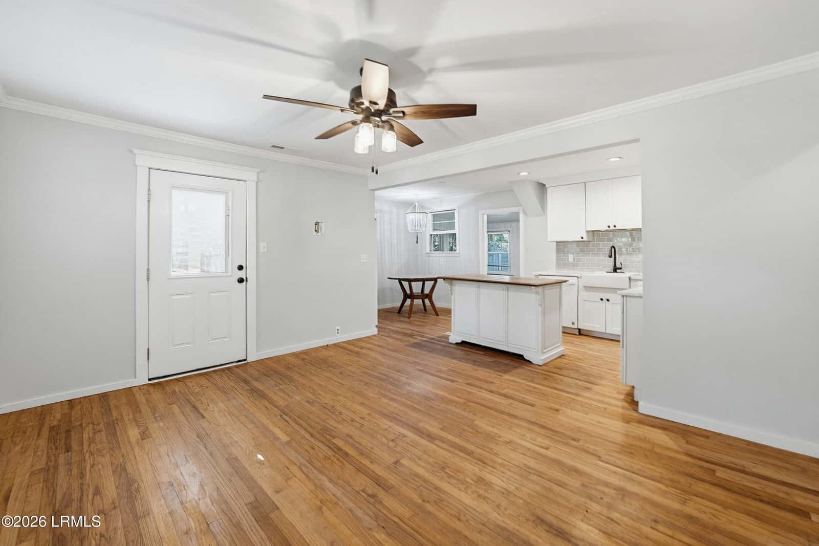 1106 Woodward Avenue, Beaufort, SC 29902 — photo 8 of 37