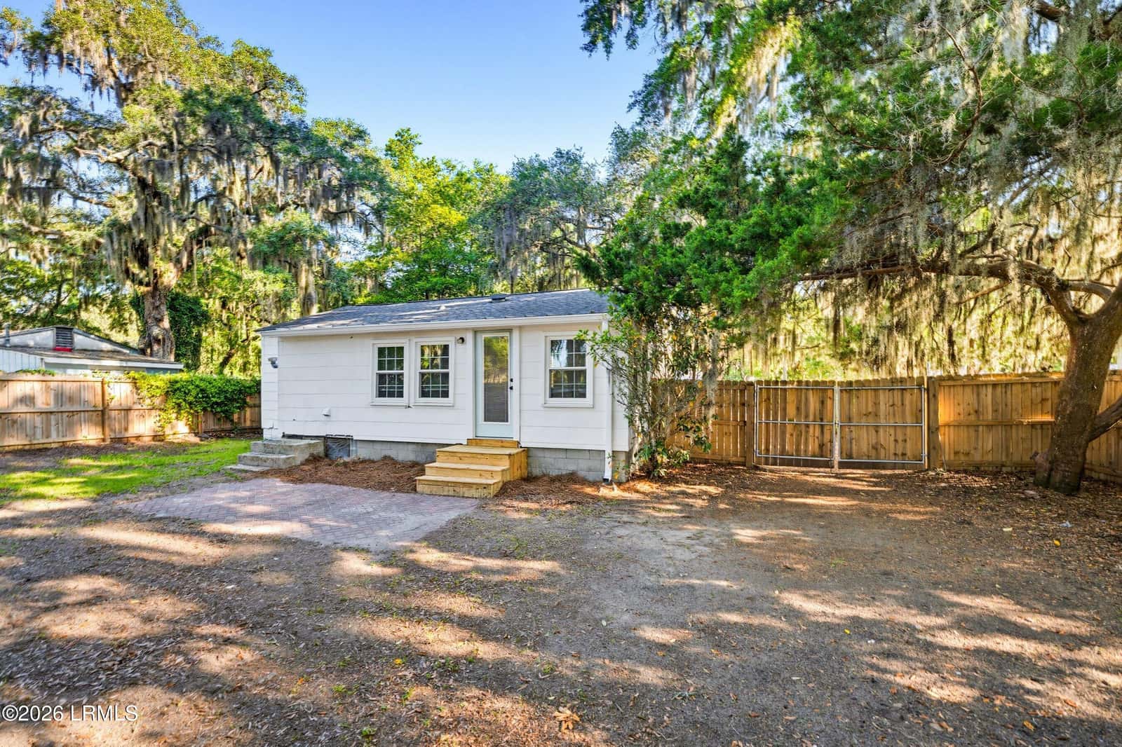 1106 Woodward Avenue, Beaufort, SC 29902 — photo 24 of 37