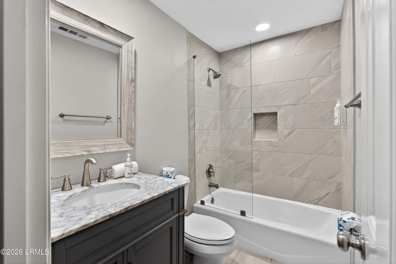 125 Shipyard Drive 124, Hilton Head Island, SC 29928 — photo 24 of 34