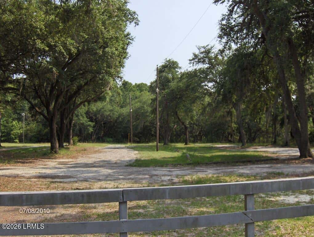 23 Donaldson Camp Road, Beaufort, SC 29906 — photo 5 of 19
