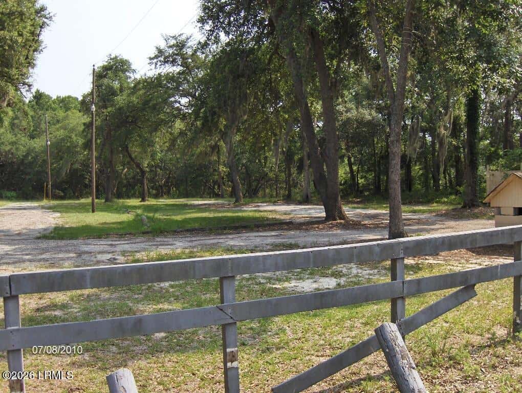 23 Donaldson Camp Road, Beaufort, SC 29906 — photo 7 of 19