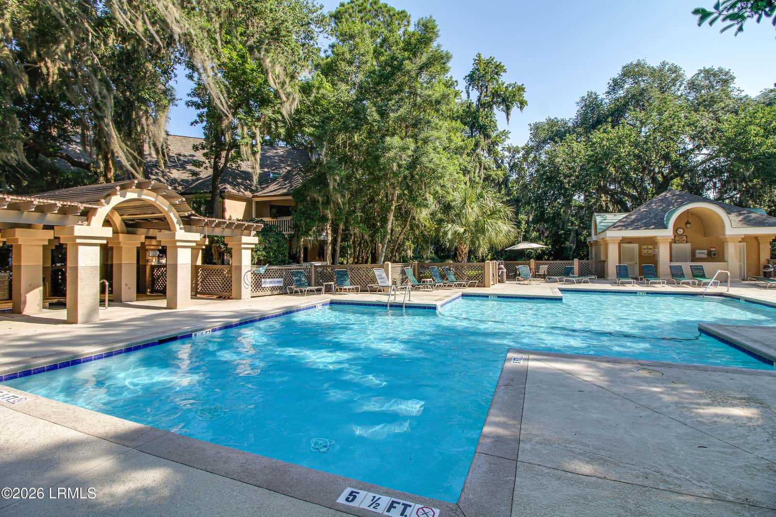 100 Colonnade Club 137, Hilton Head Island, SC 29928 — photo 21 of 23