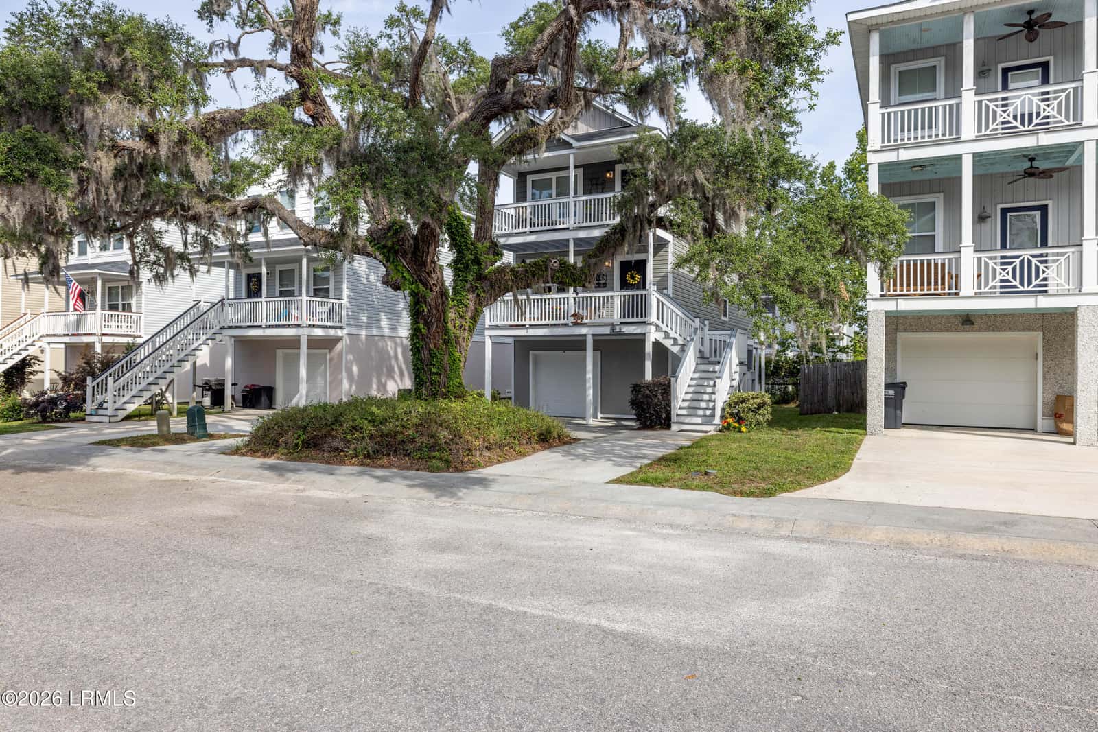 8 Island Breeze Lane, Beaufort, SC 29907 — photo 2 of 38