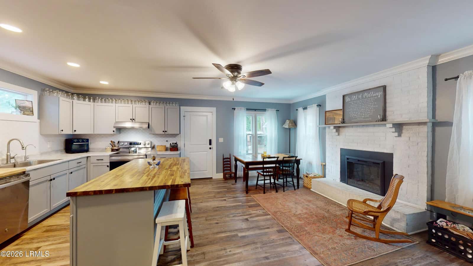408 Thompson Street, Walterboro, SC 29488 — photo 10 of 48
