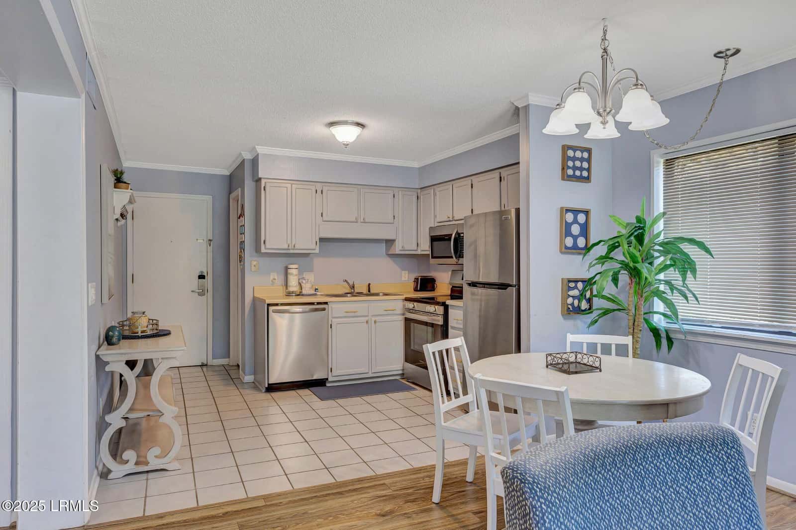 40 Folly Field Road G1, Hilton Head Island, SC 29928 — photo 13 of 42