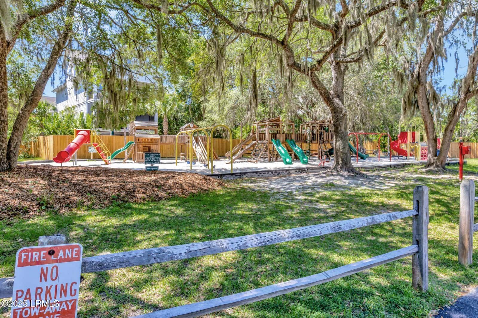 40 Folly Field Road G1, Hilton Head Island, SC 29928 — photo 27 of 42
