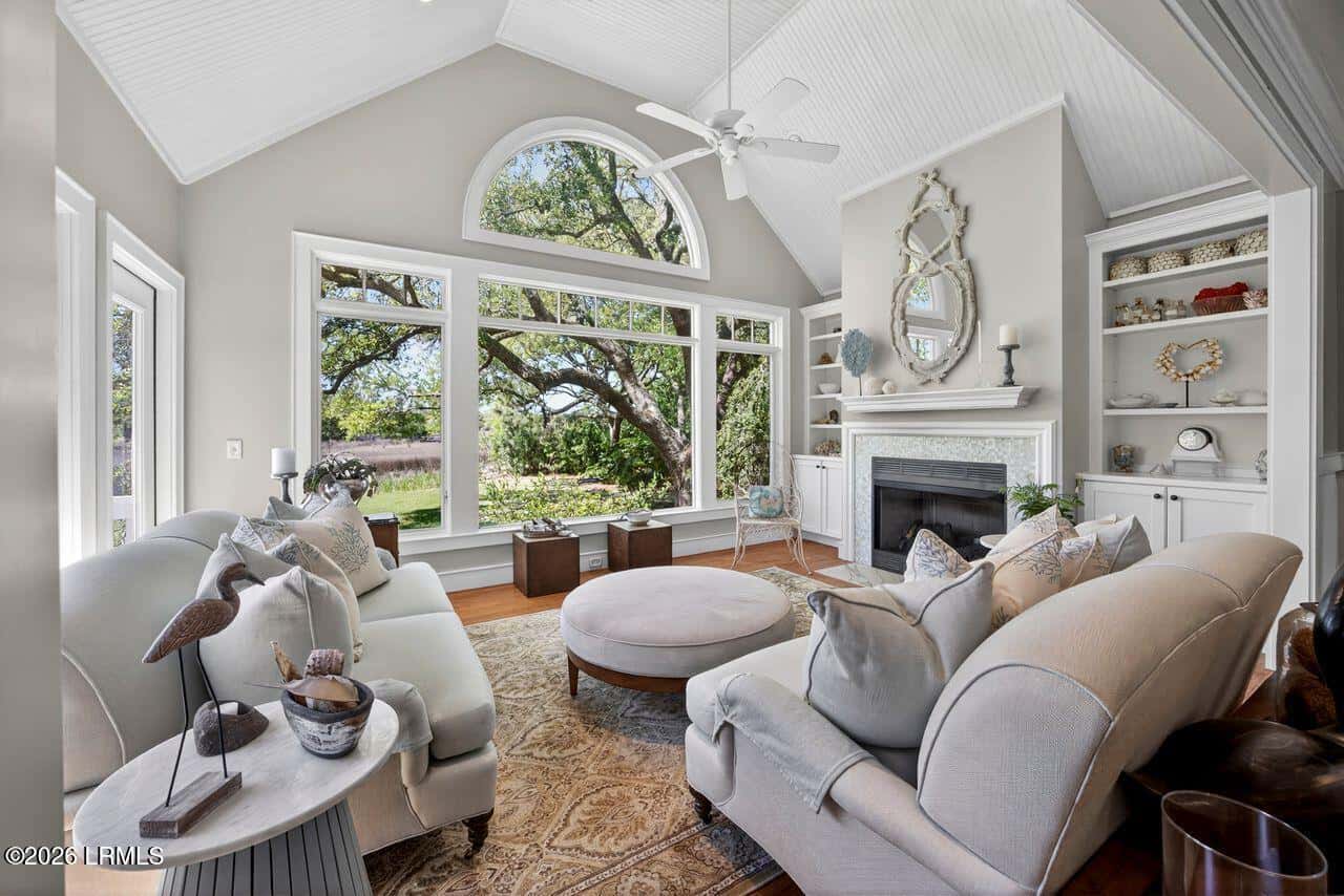 111 Fort Walker Drive, Hilton Head Island, SC 29928 — photo 14 of 51