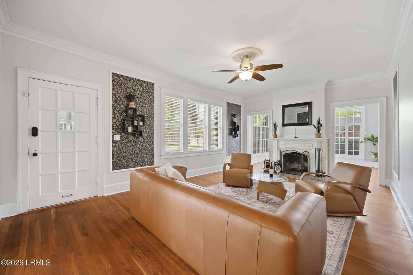 535 E 44th Street, Savannah, GA 31405 — photo 4 of 41