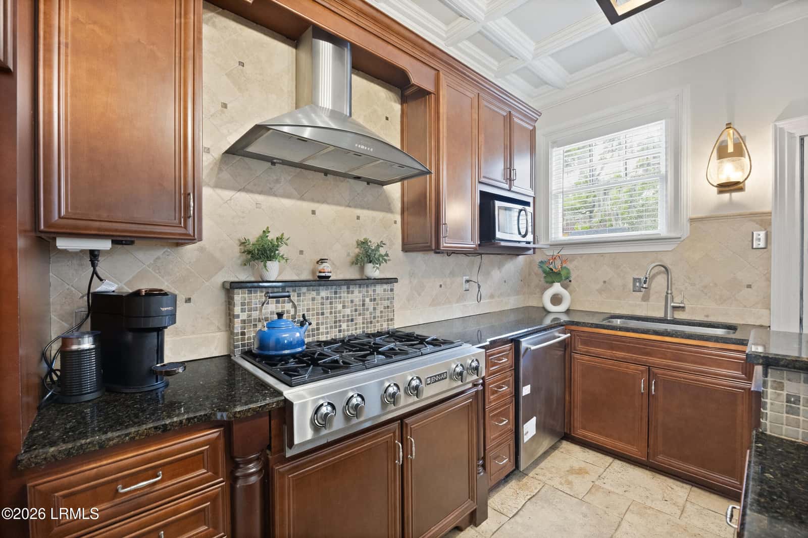 535 E 44th Street, Savannah, GA 31405 — photo 17 of 41