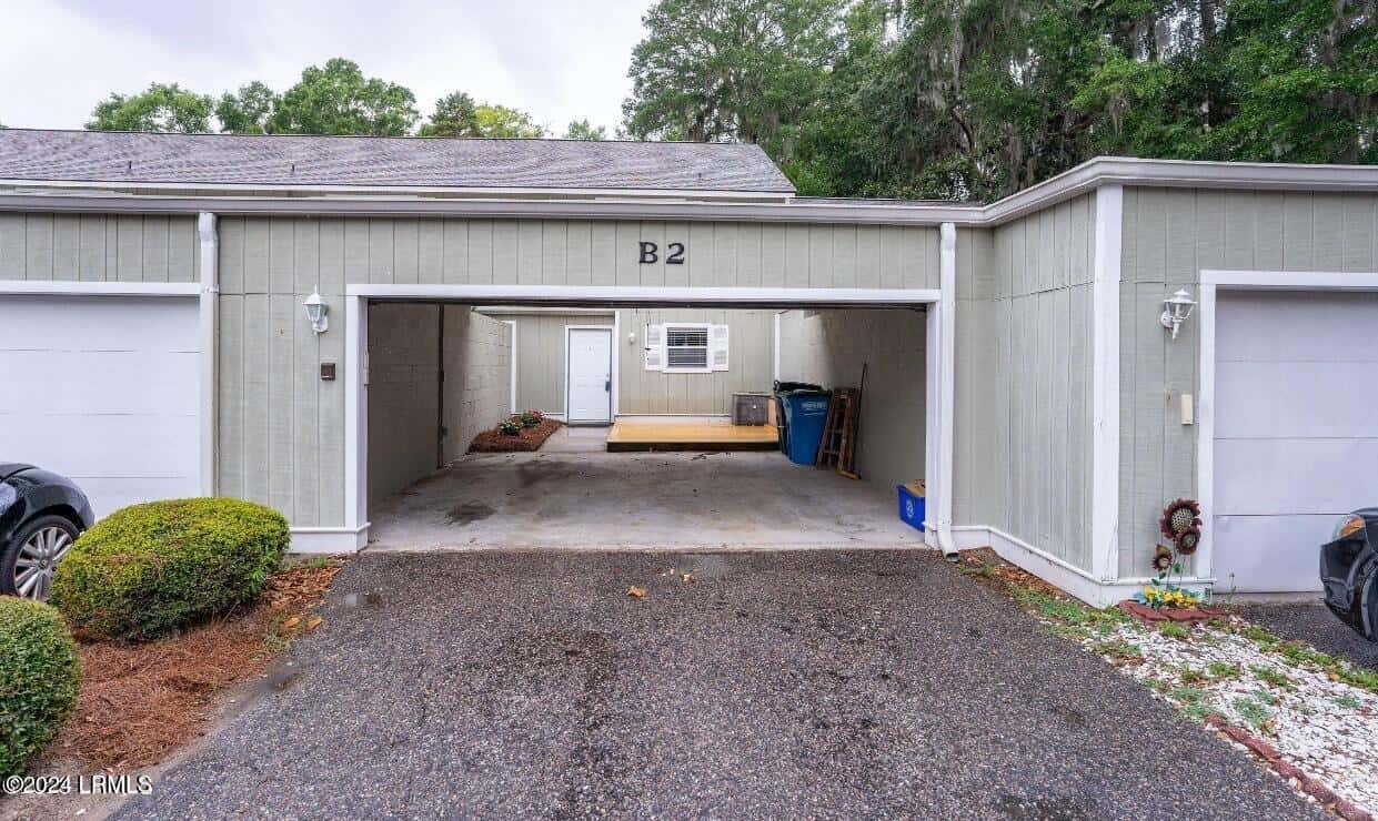 900 Brotherhood Road B2, Beaufort, SC 29902 — photo 3 of 24