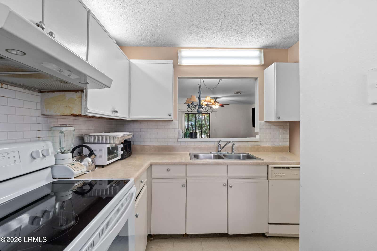 96 Mathews Drive 106, Hilton Head Island, SC 29926 — photo 10 of 24