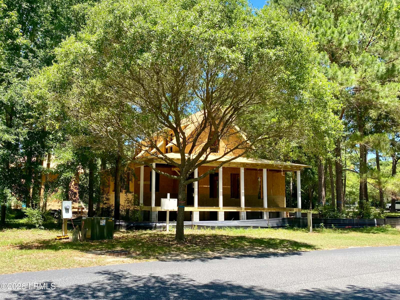 695 Distant Island Drive, Beaufort, SC 29907 — photo 5 of 40